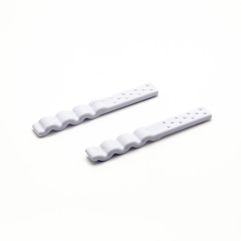 Clenchy™ Clear Aligner seater for use with Clear Correct, Invisalign, SureSmile, SmileDirect, NewSmile,AlignerCo, Candid and home teeth alignment solutions.